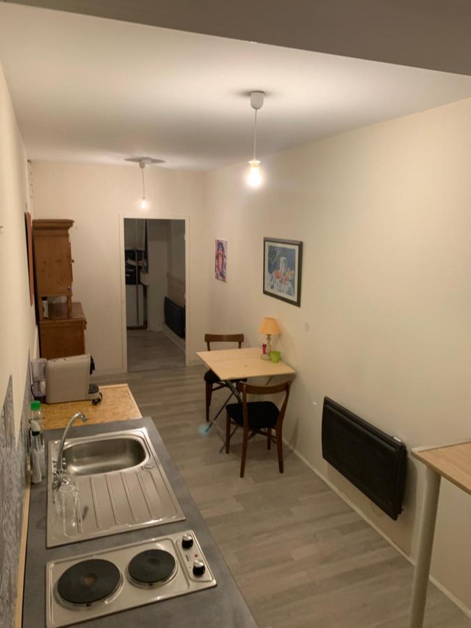 Au Pied Du Beffroy Lägenhet Arras Exteriör bild